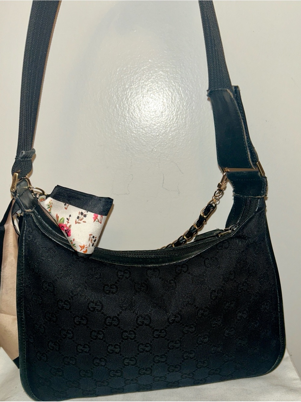 Gucci GG Canvas Black Shoulder Hobo with Gold Chain and Scarf Charm - Picture 6 of 16